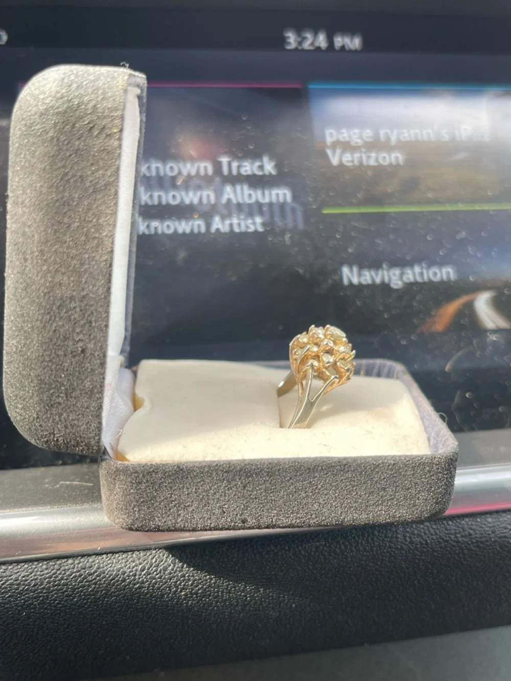 1 ring - Picture 2 of 2